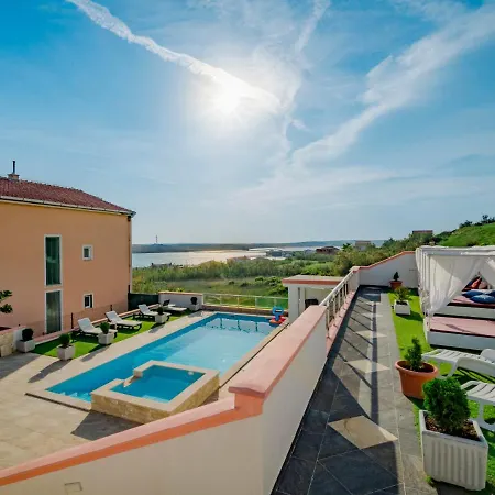 Apartment Melandura-10 By Interhome